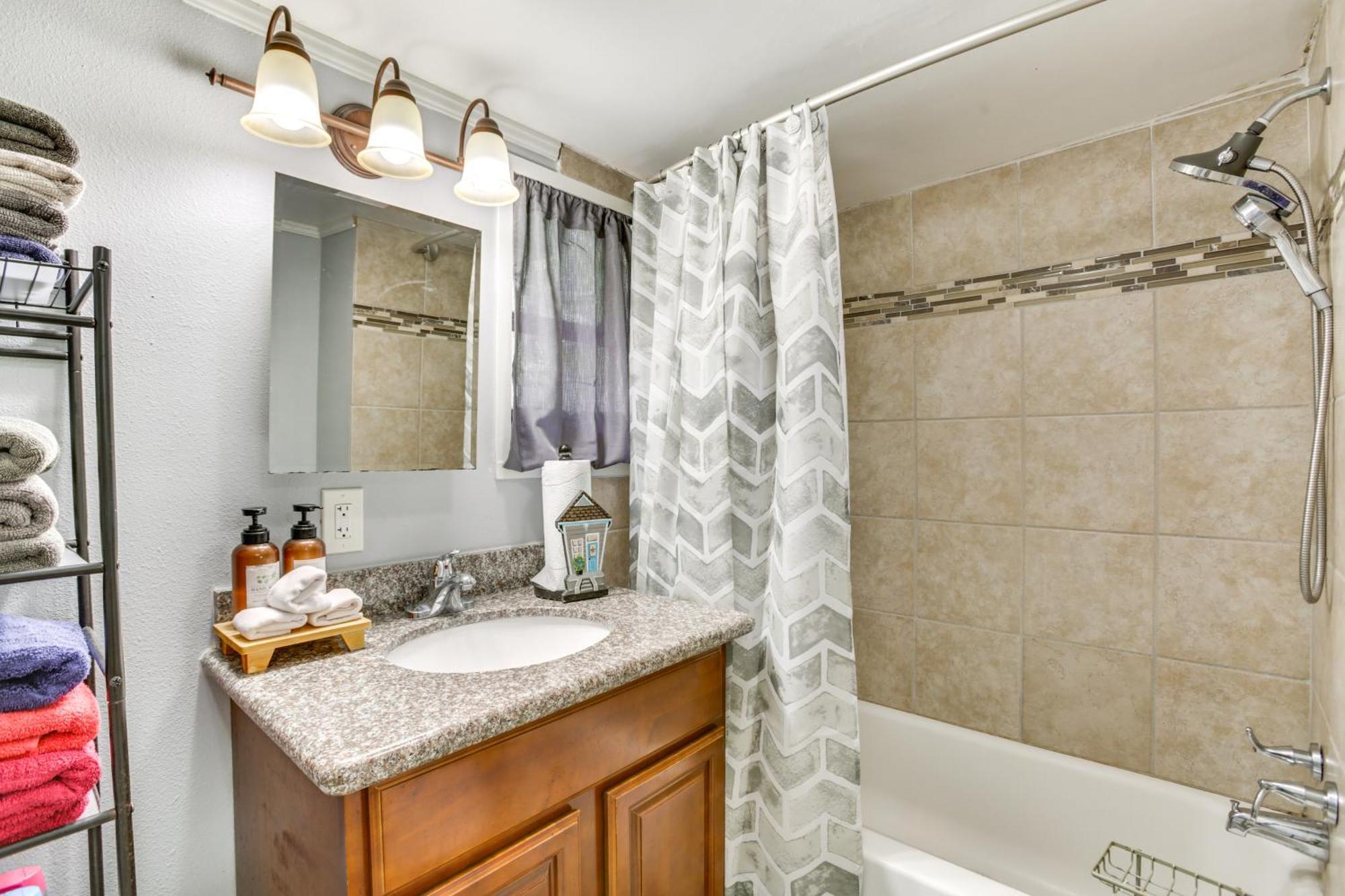Holiday home Nola House In Irish Channel - Walk To Magazine St!