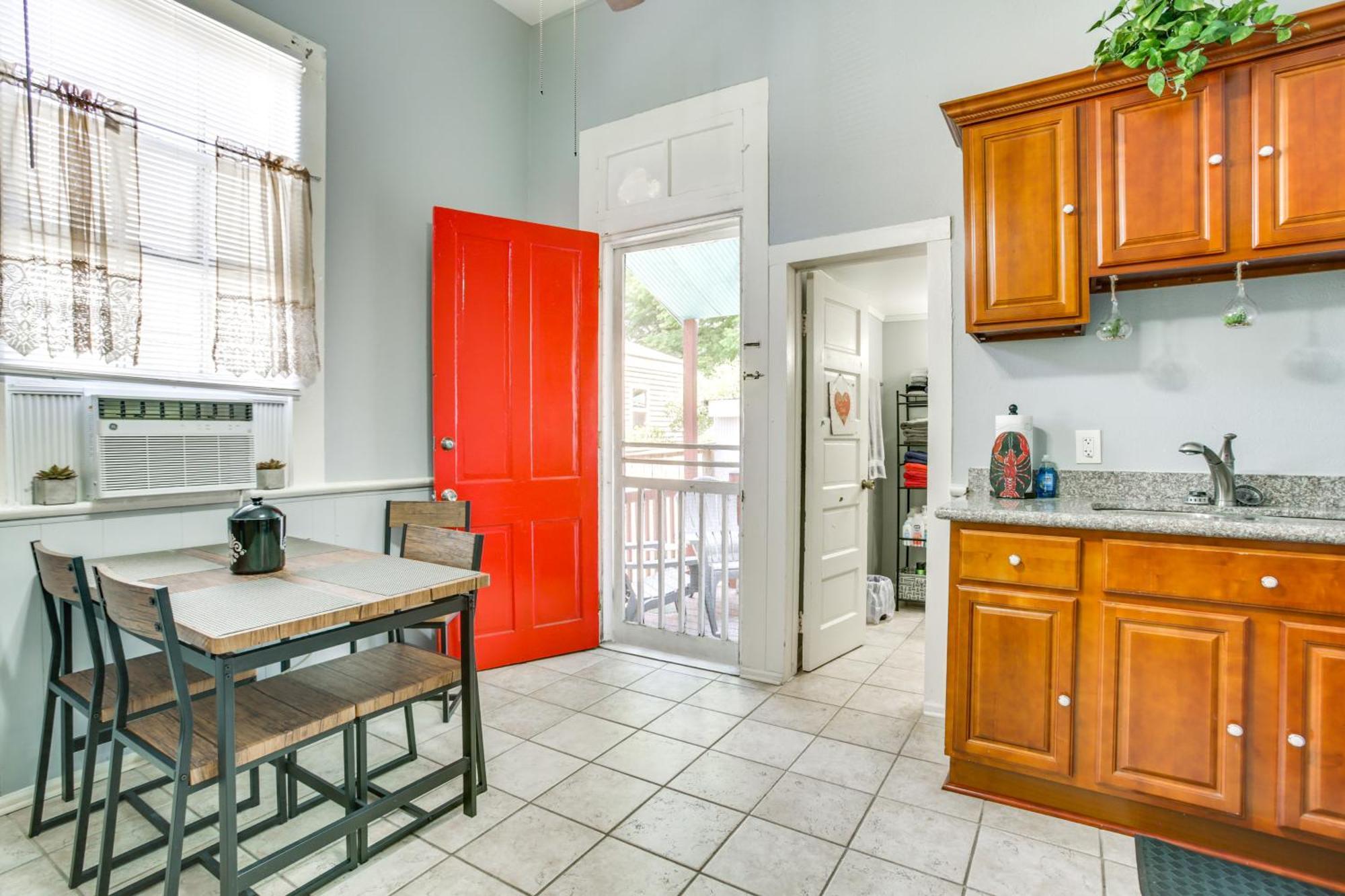 Nola House In Irish Channel - Walk To Magazine St!
